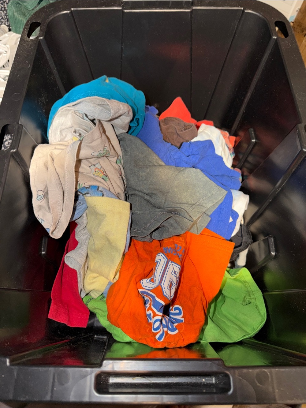 Mixed Kids T-Shirt Pile 33 shirts mostly